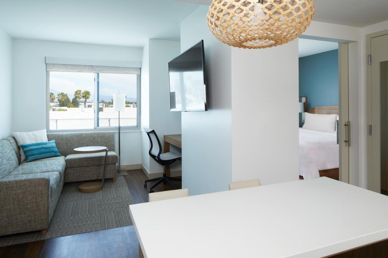 Element Irvine Hotel ภายนอก รูปภาพ